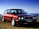 Jaguar XJ40
